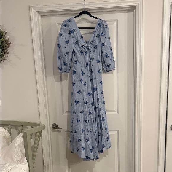 Free People Dresses & Skirts - Free People Blue Floral Long Sleeve Dress